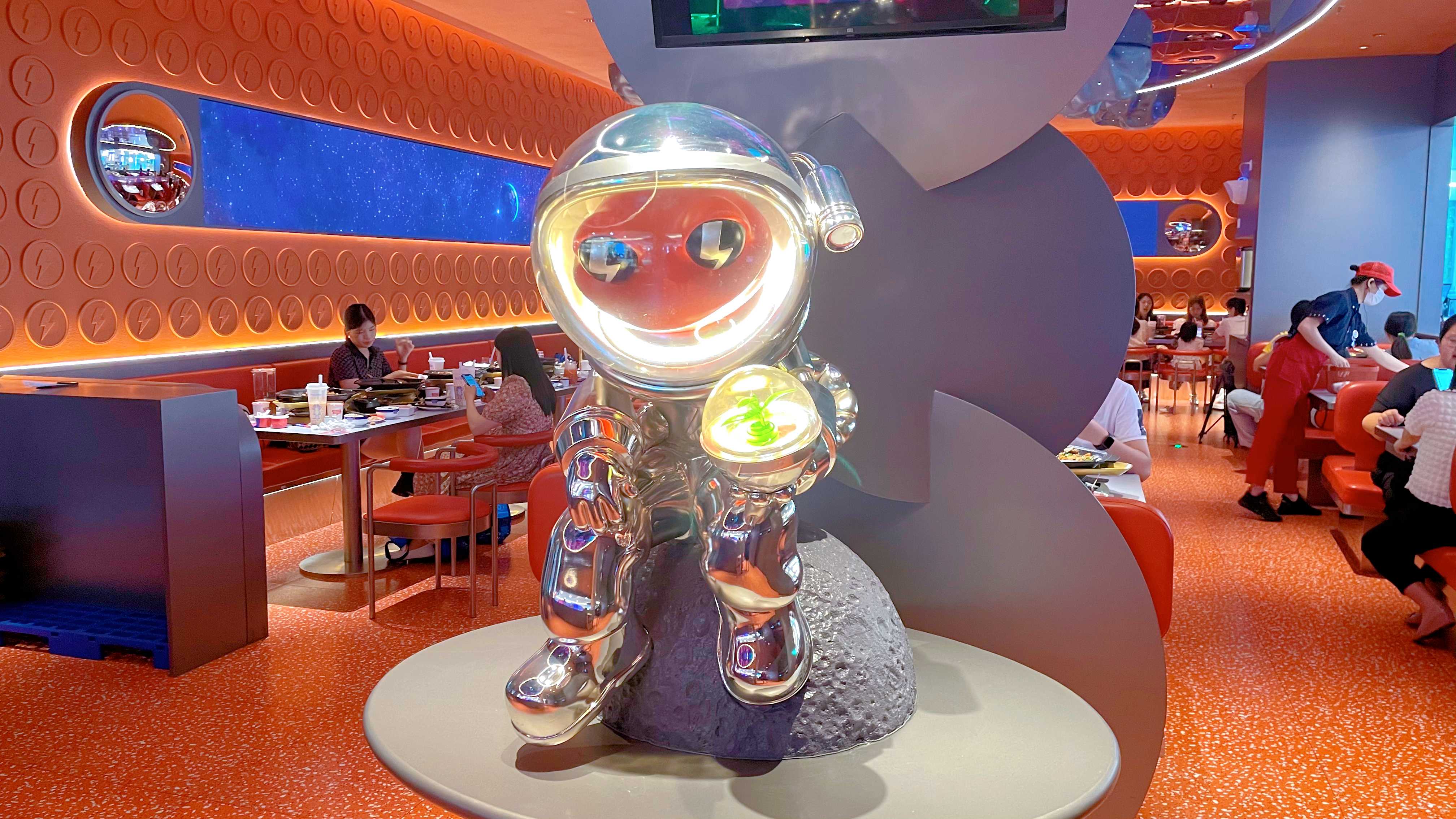 明星吃蛙餐厅蛙来哒，春节聚会好去处