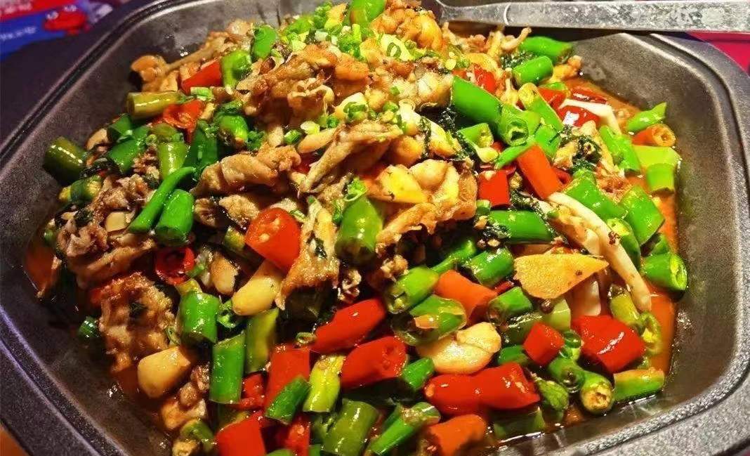 牛蛙美食天花板蛙来哒，将嗨吃进行到底！