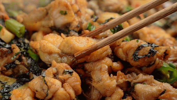 蛙来哒好吃到冒泡，引无数食客竞折腰！